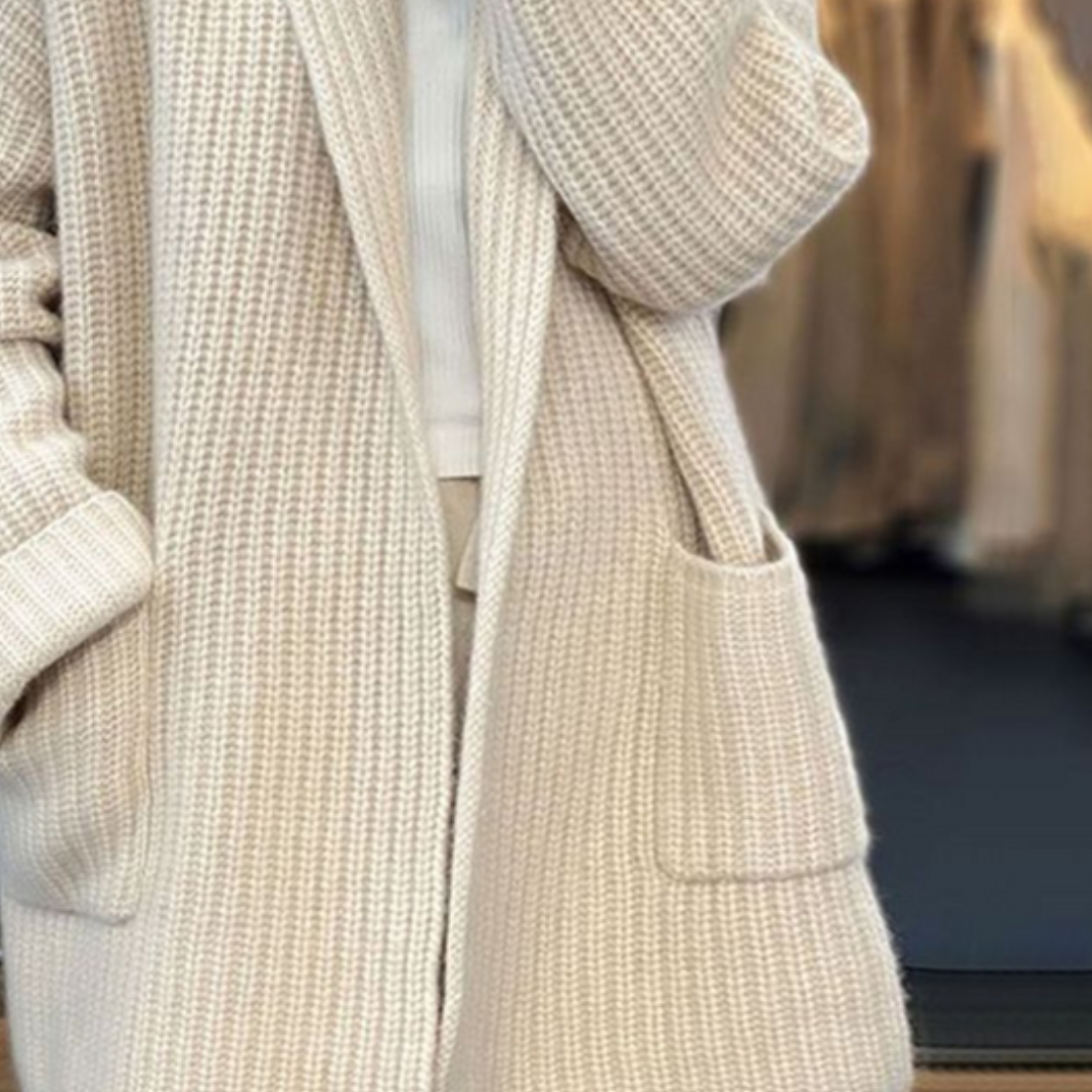 CHIARA | KNITTED WOOL CARDIGAN