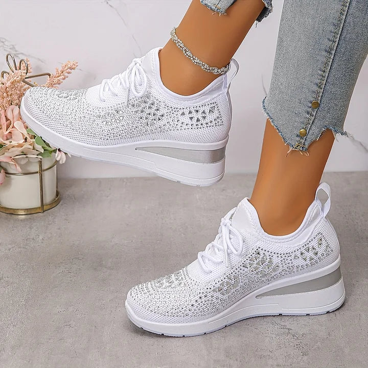 MALOU | LIGHTWEIGHT ORTHOPEDIC SNEAKERS